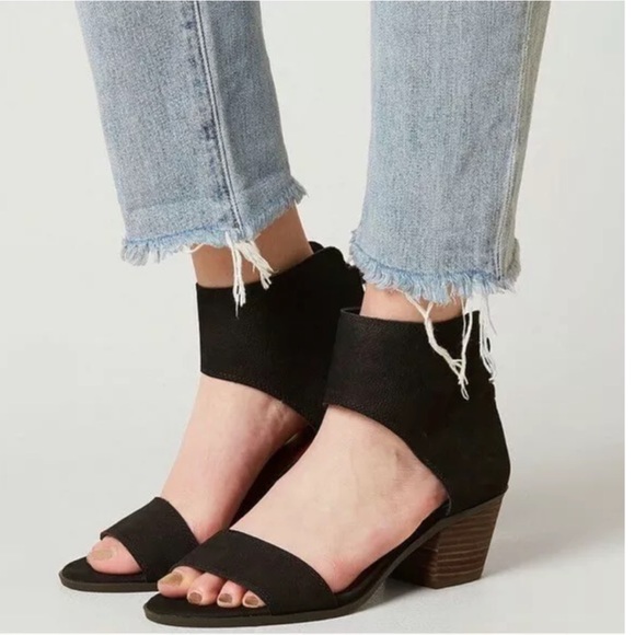 Lucky Brand Shoes - LUCKY BRAND Barbina Peep Toe Stacked Heel Sandals